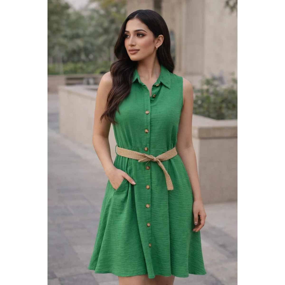 Green sleeveless dress
