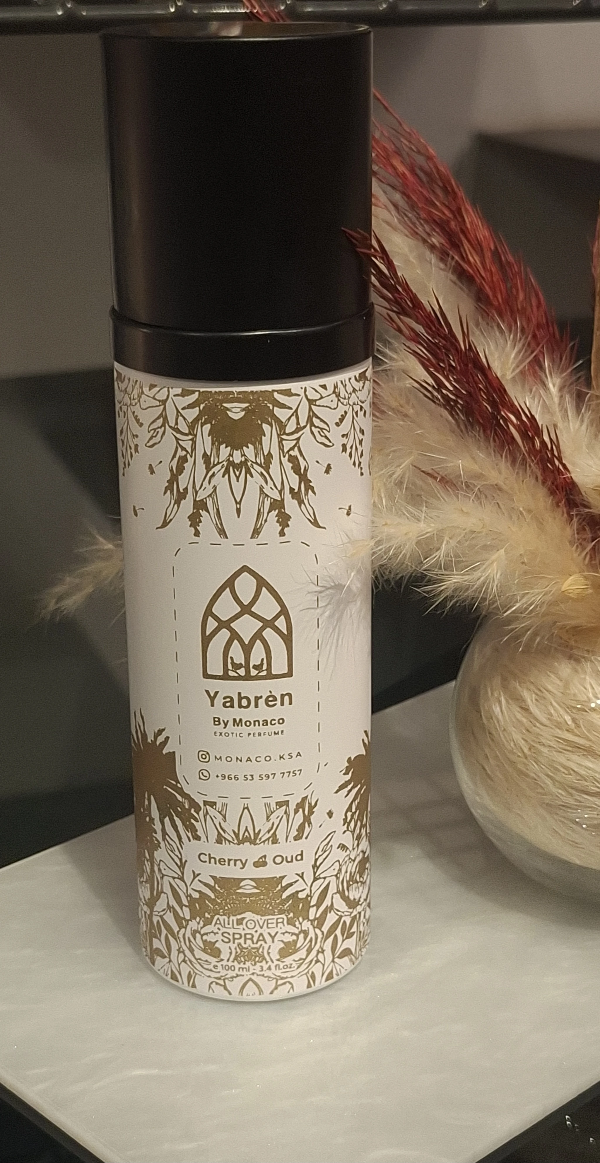 All over spray cherry oud